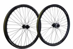 Roues BOMBSHELL CSO/One80 24x1.75 Couleur Noir/Gris